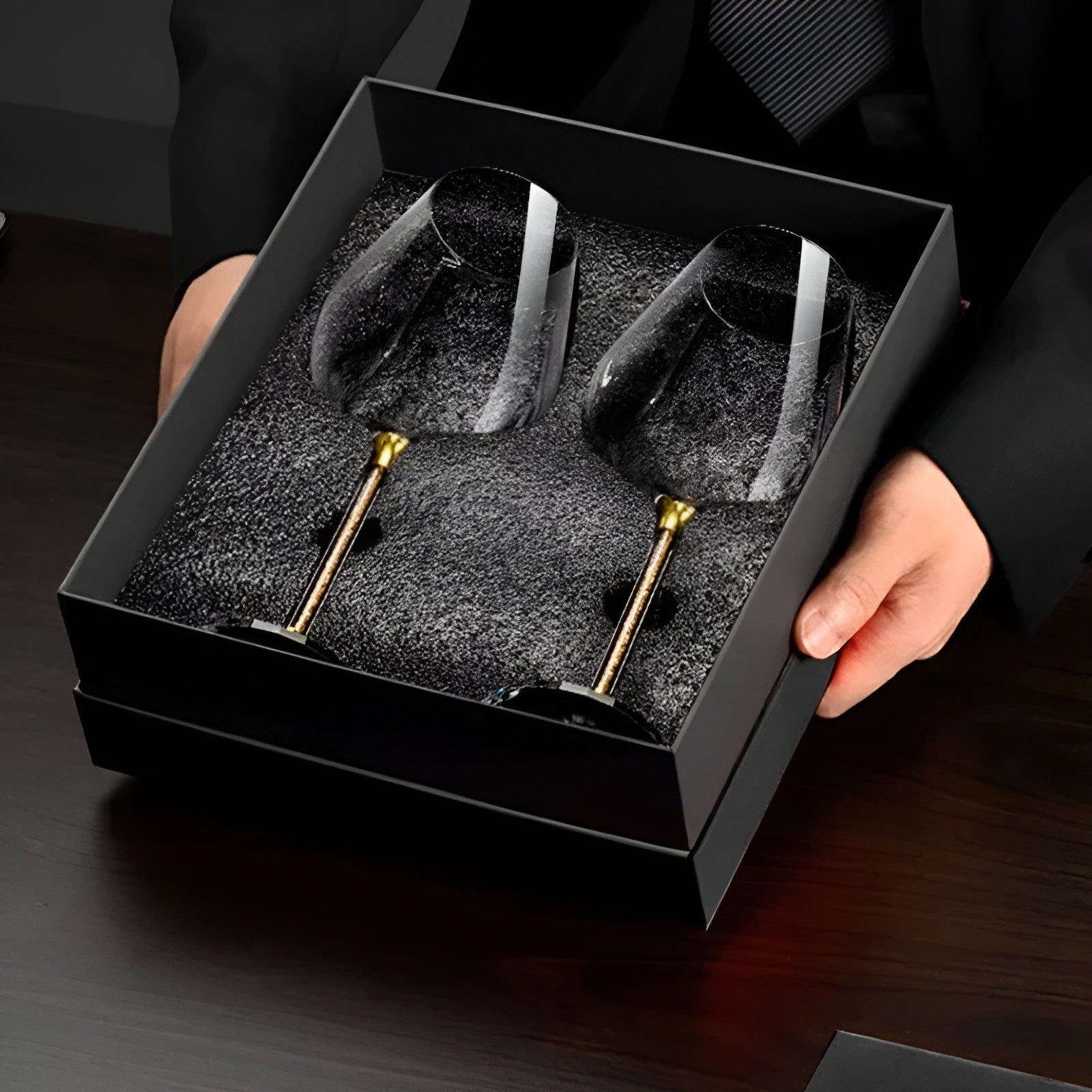 2-Pack Crystal Wine Glasses – Tall, Elegant & Luxurious-Unique Casa-Gold-520ml-Unique Casa