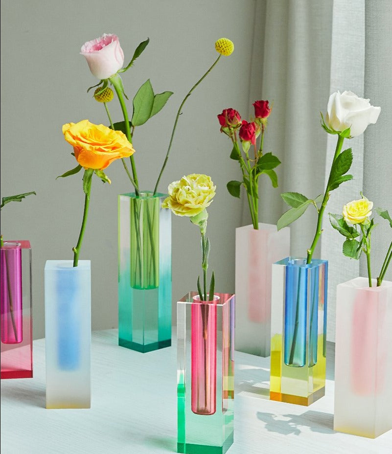 Acrylic Prism Vase & Organizer - Functional & Decorative Desk Accessory for Modern Interiors