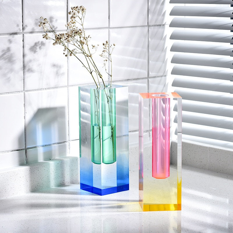 Acrylic Prism Vase & Organizer - Functional & Decorative Desk Accessory for Modern Interiors