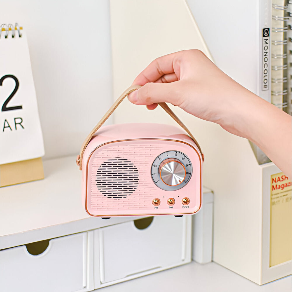 Classic Retro Bluetooth Speaker - Stylish Wireless Sound System with Vintage Radio Design