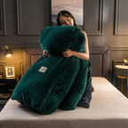 Cozy Velvet Fleece Blanket Cover – Warm Coral Fleece for Bed and Sofa 3