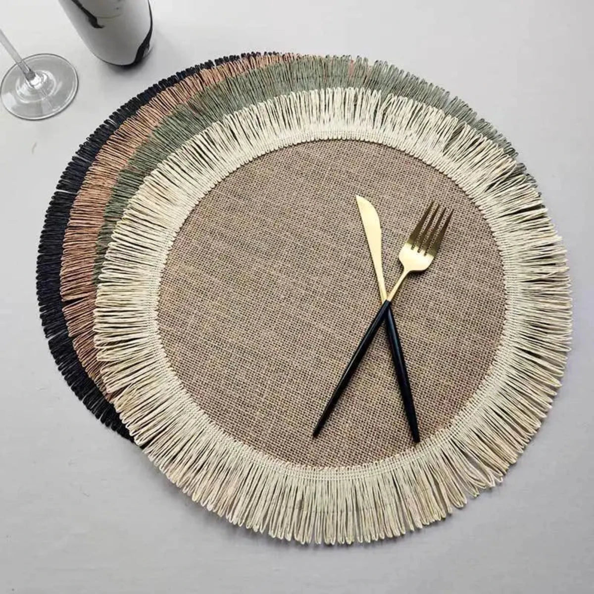 Eco-Friendly Round Placemat – Durable Heat-Resistant Table Protector 2