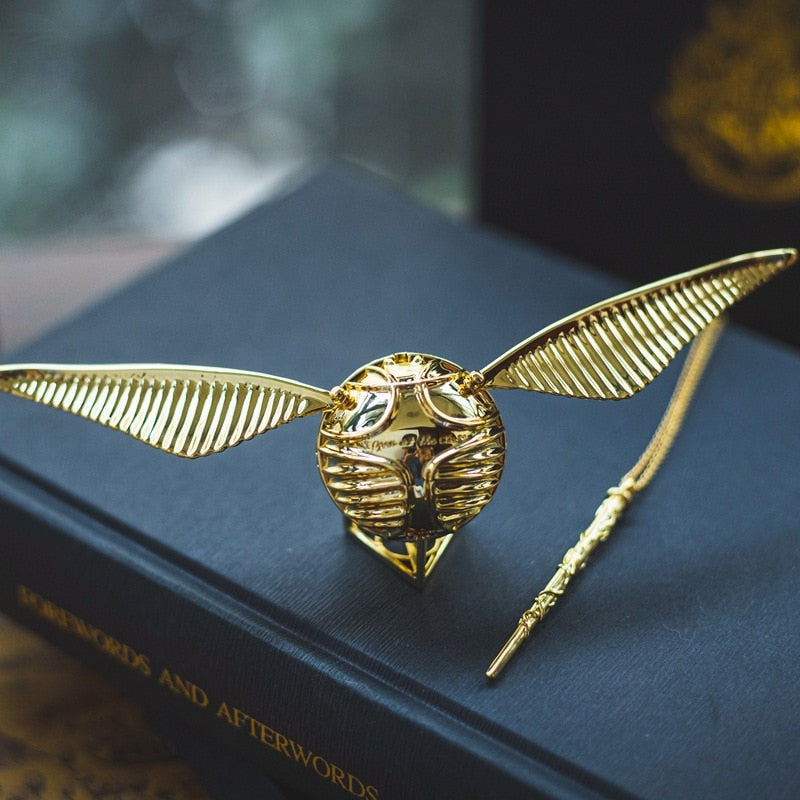Golden Wing Orb Ring Box - Luxurious Moving Design for Elegant Jewelry Storage-Jewelry Storage-Unique Casa-Unique Casa