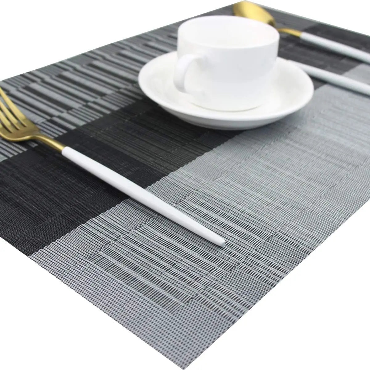 Luxury Washable Placemats – Heat-Resistant & Stylish for Dining Table Use