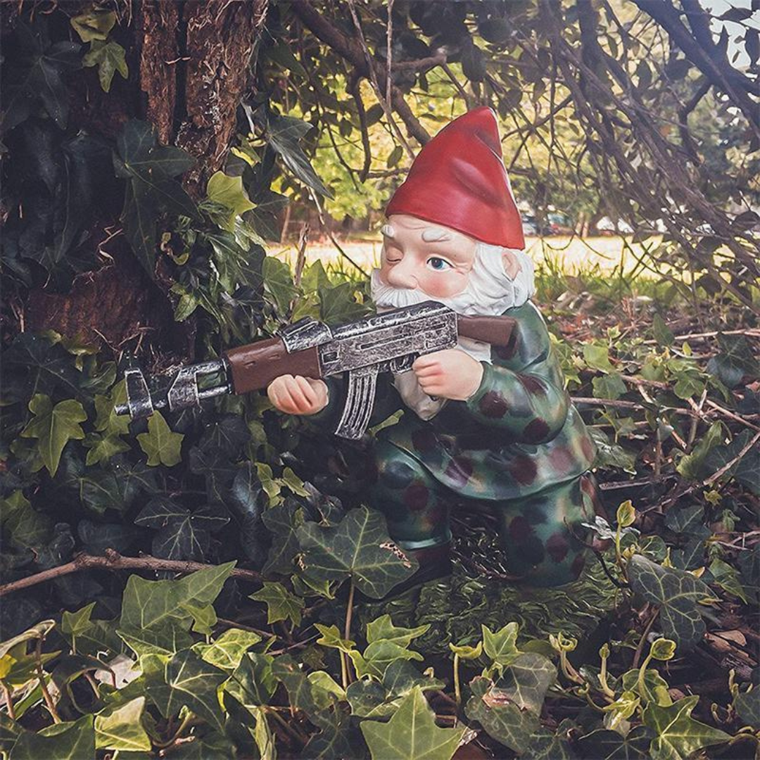 Military Garden Gnome in Camouflage – Durable Outdoor Decor for Garden 5