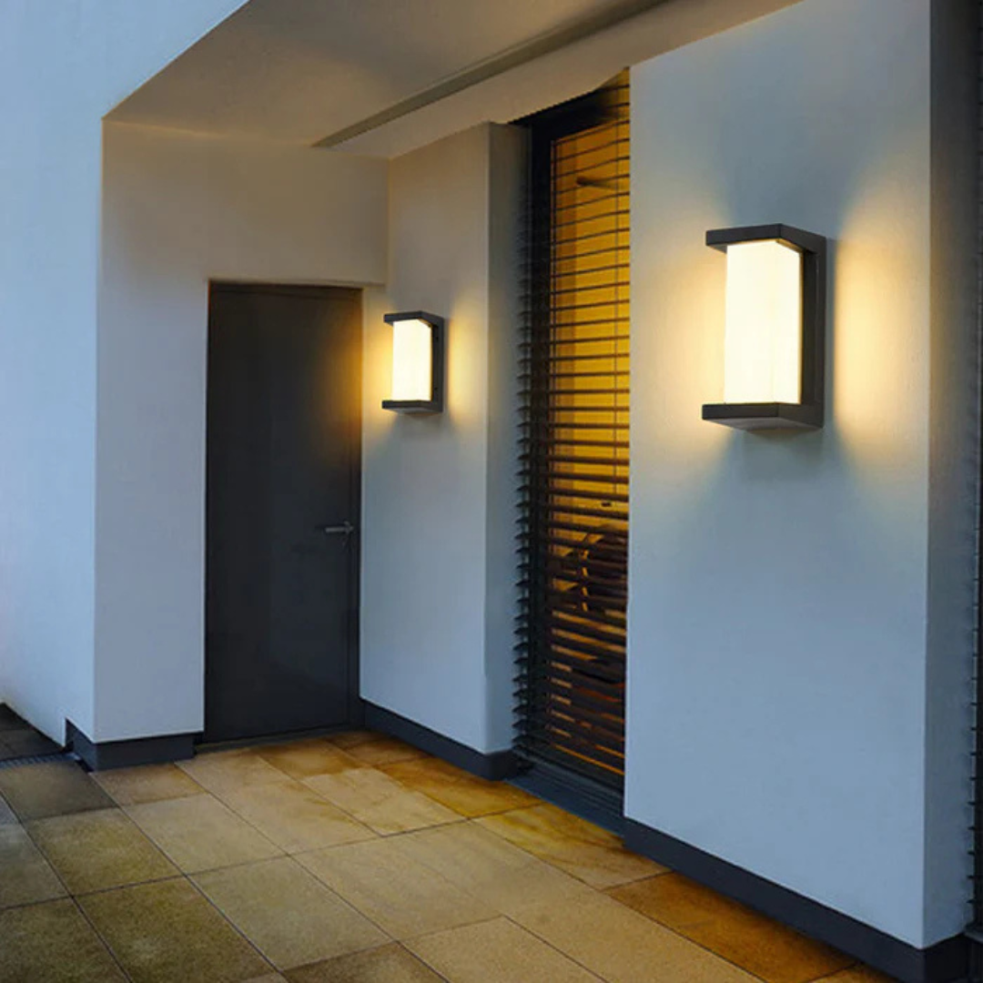 Outdoor Motion Sensor Wall Light – Energy-Efficient LED Garden Lamp 3