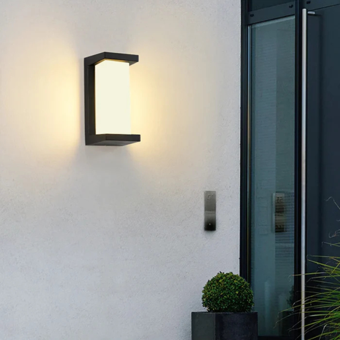 Outdoor Motion Sensor Wall Light – Energy-Efficient LED Garden Lamp 5