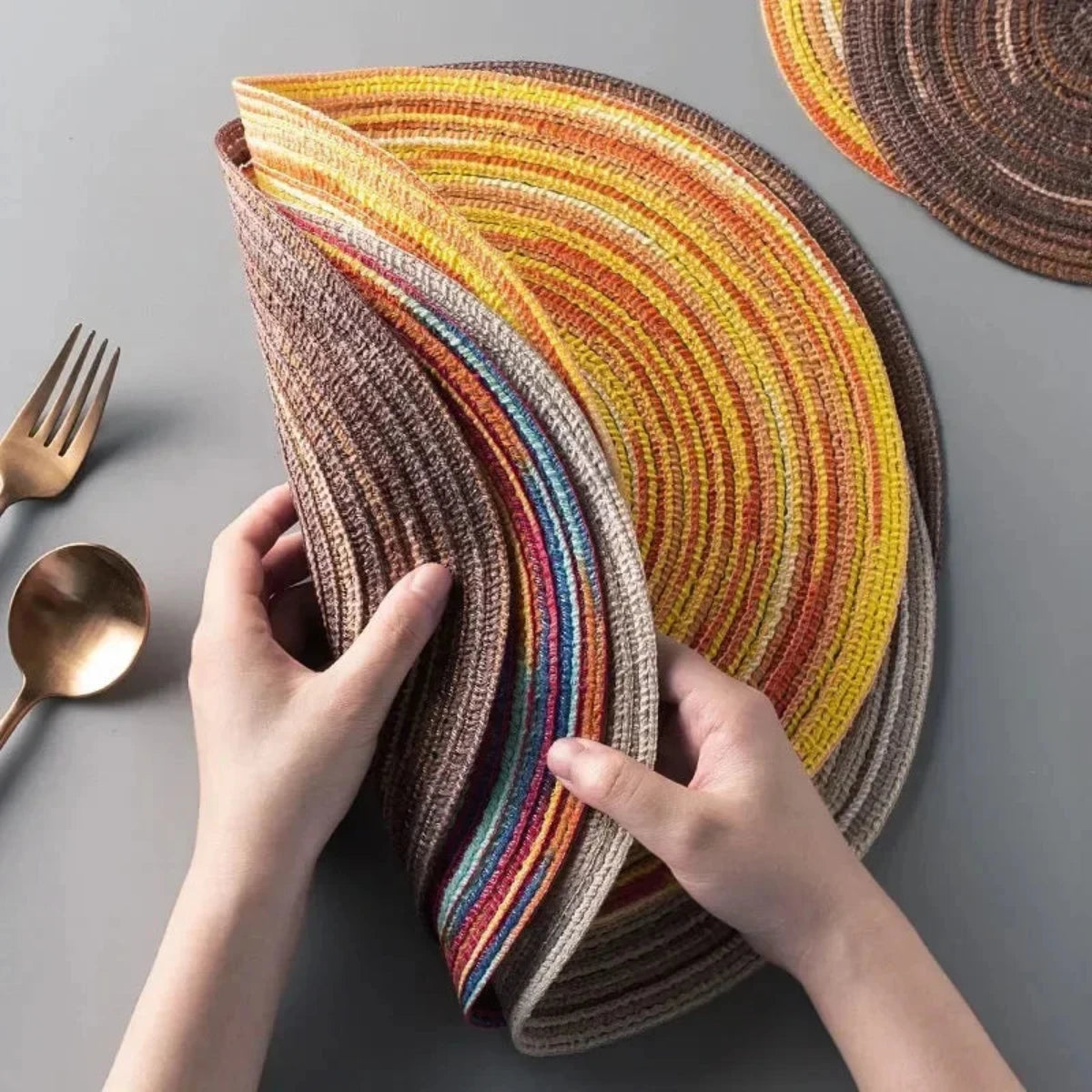 Round Placemat – Heat Resistant, Stain Resistant Dining Table Accessory 4