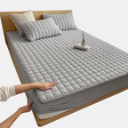 Luxurious Hypoallergenic Mattress Bed Cover – Soft, Breathable Protection for a Healthy Sleep Environment