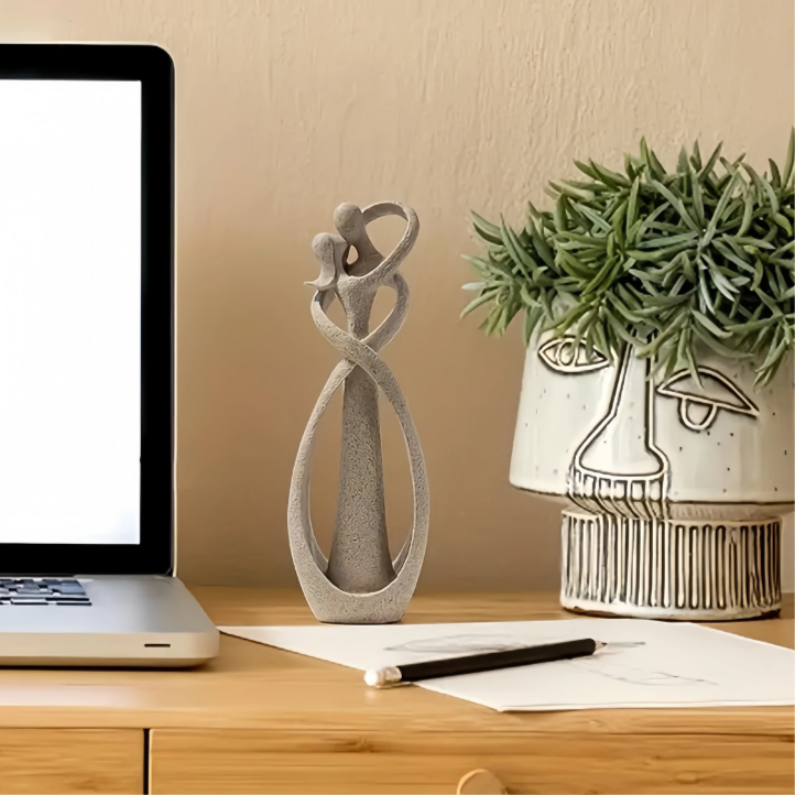 Abstract Love Figurine – Elegant Decorative Art Piece for Home Décor 1
