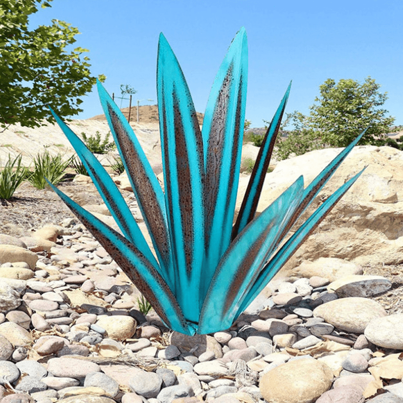 Agave-Shaped Outdoor Lamp – Unique Decorative Garden Light Fixture 3