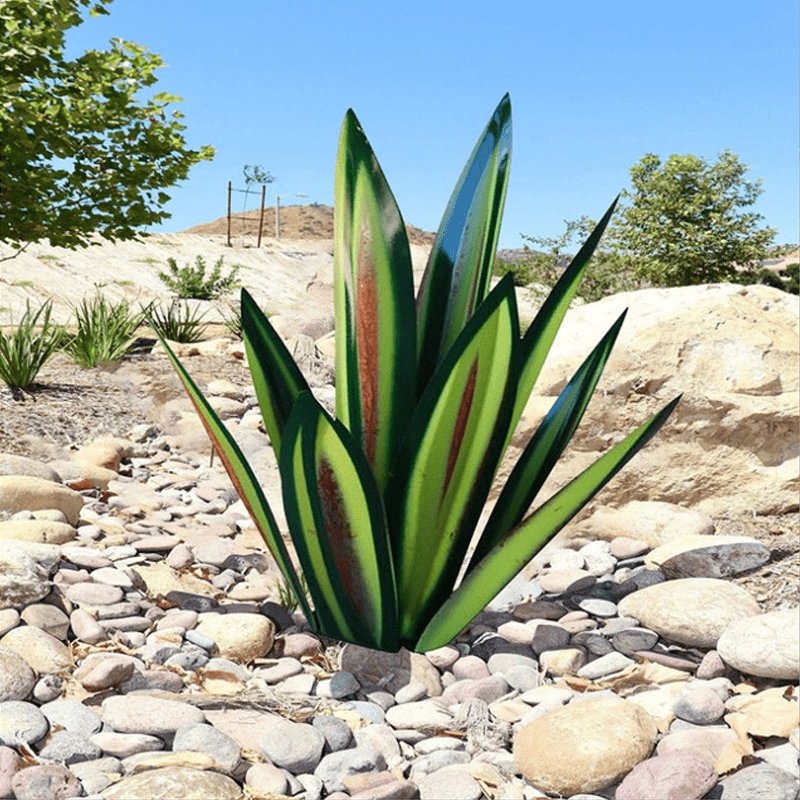 Agave-Shaped Outdoor Lamp – Unique Decorative Garden Light Fixture 2