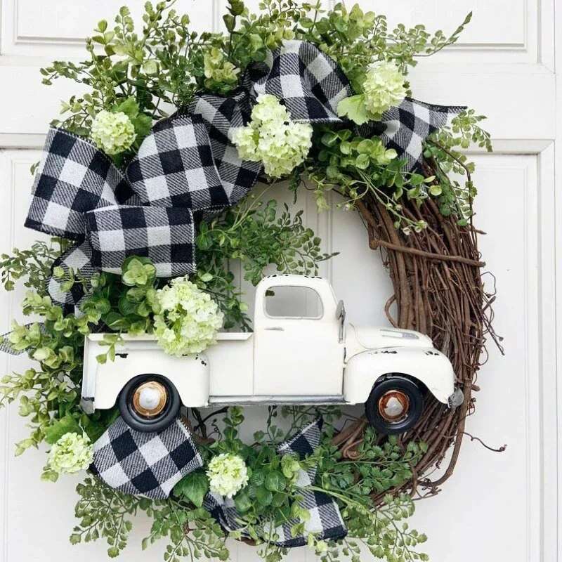 Christmas Door Wreath - Elegant Holiday Flower Ring for Festive Decor 5
