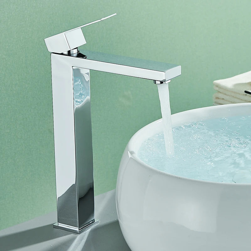 Contemporary Bathroom Faucet with Single Handle – Sleek Sink Tap Design 1