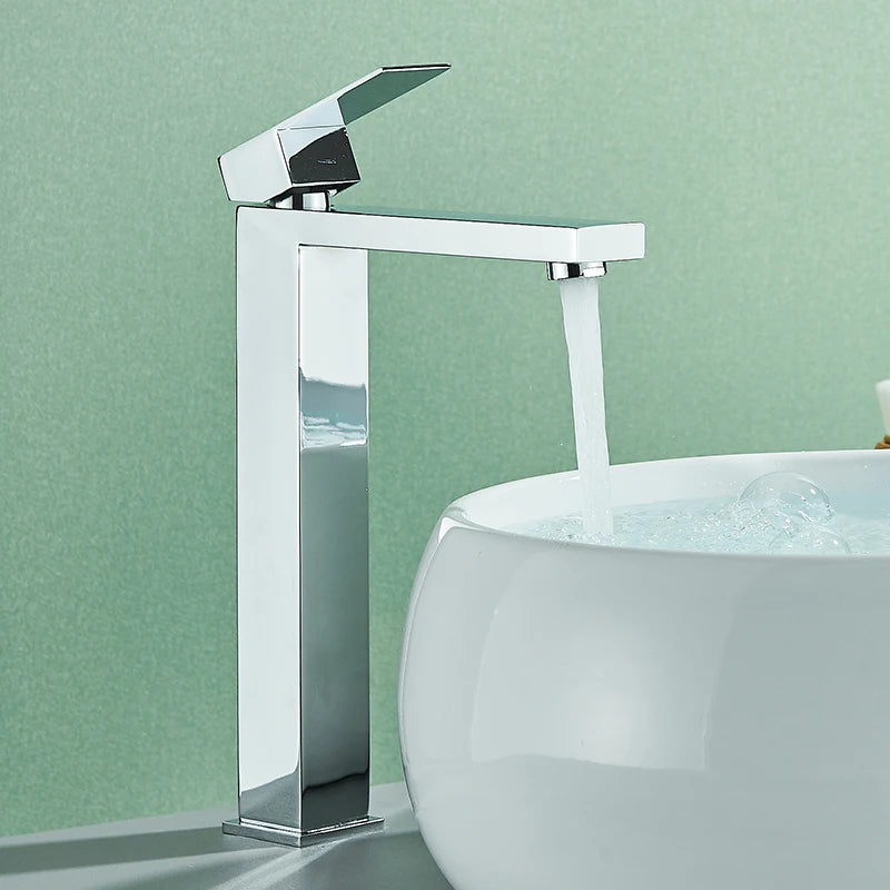 Contemporary Bathroom Faucet with Single Handle – Sleek Sink Tap Design 2