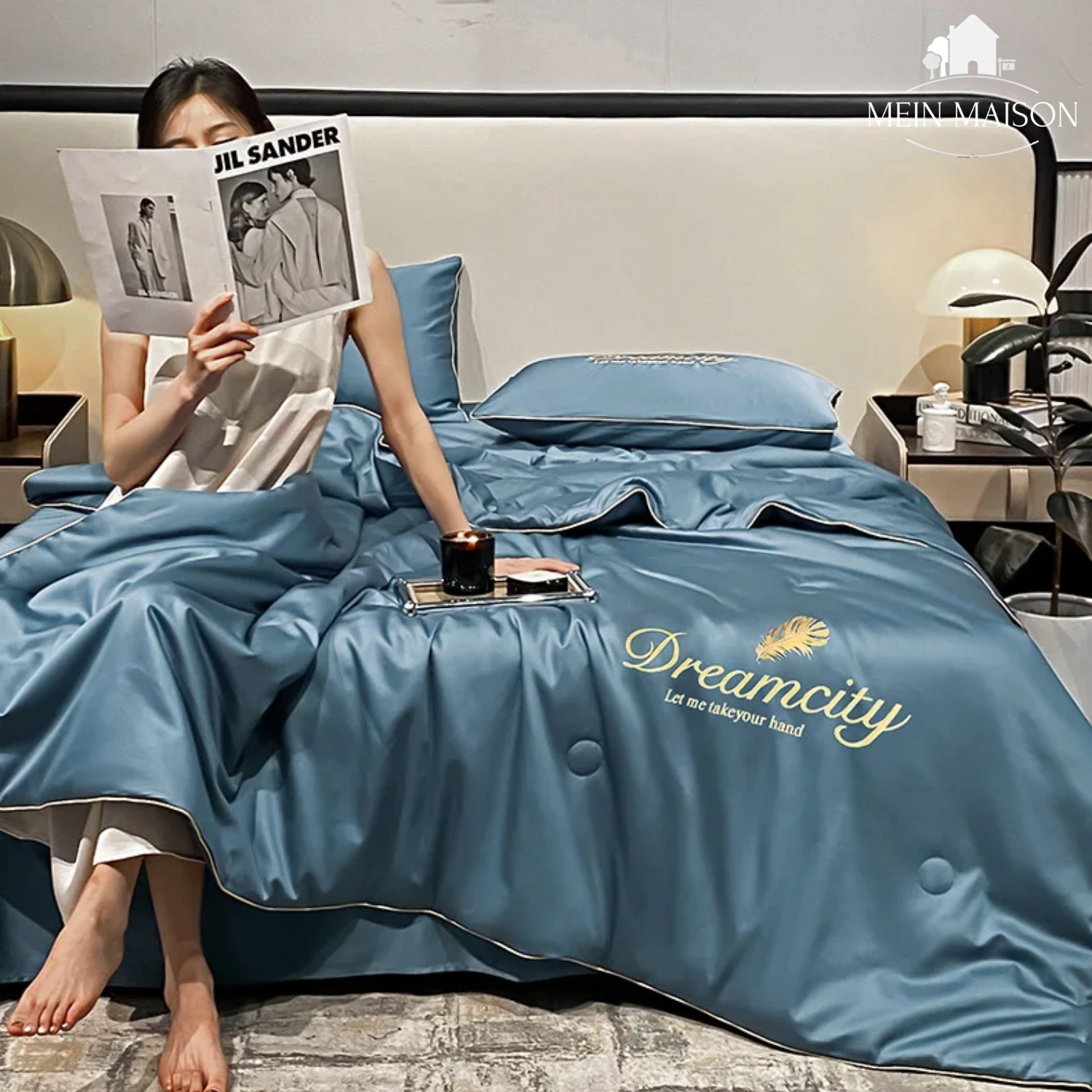 Cooling Blanket with Ice Silk Fabric - Breathable Summer Sleep Solution 1