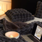 Cozy Faux Fur Throw Blanket – Soft Plush Blanket for Living Room Comfort 7