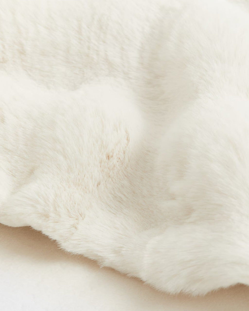 Cozy Fleece Plaid Blanket 110x150 cm – Soft & Sustainable Comfort-Blanket-Unique Casa