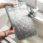 Dual-Sided Chopping Board with Garlic Grinder – Versatile Kitchen Tool 6