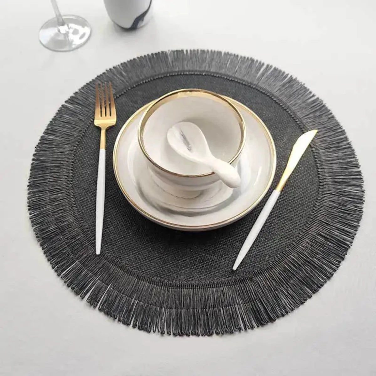 Eco-Friendly Round Placemat – Durable Heat-Resistant Table Protector 6