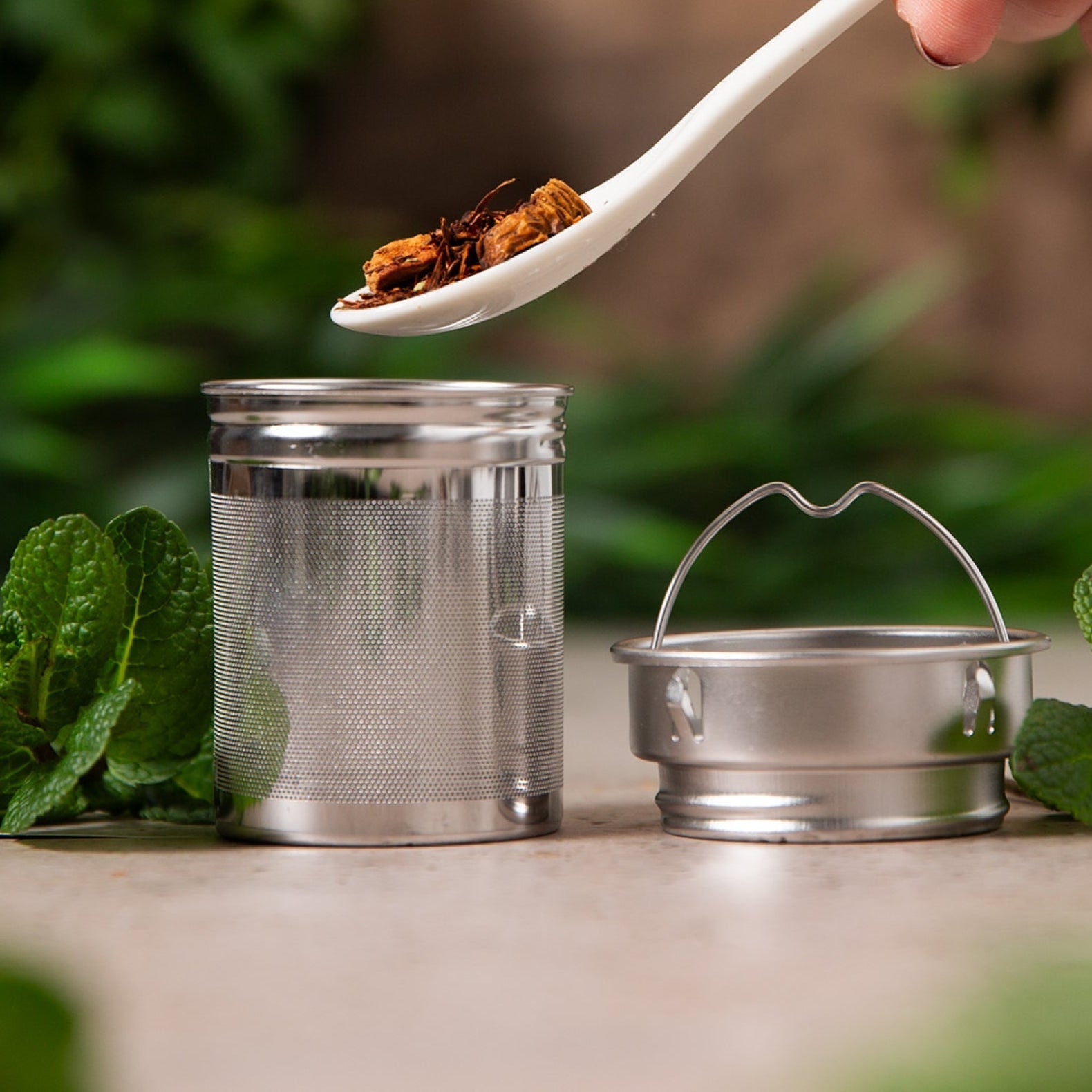 Elegant Ceramic Teapot Set with Suspension Rack – Ideal Tea Service Set 2