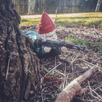 Military Garden Gnome in Camouflage – Durable Outdoor Decor for Garden 2