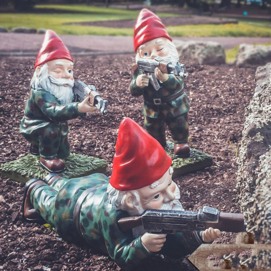 Military Garden Gnome in Camouflage – Durable Outdoor Decor for Garden 1