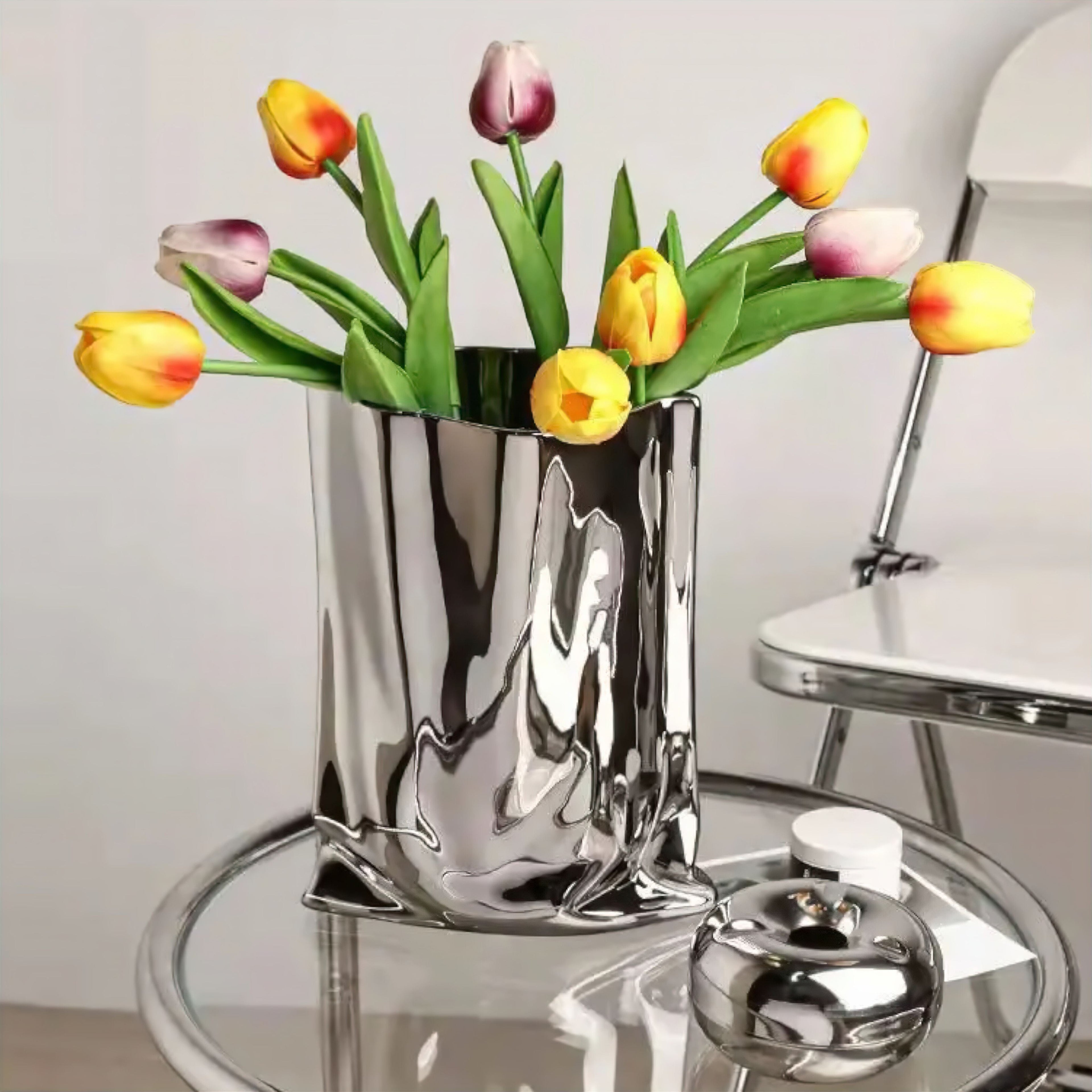 Modern Liquid Silver Vase – Elegant Decorative Centerpiece for Home Decor 3