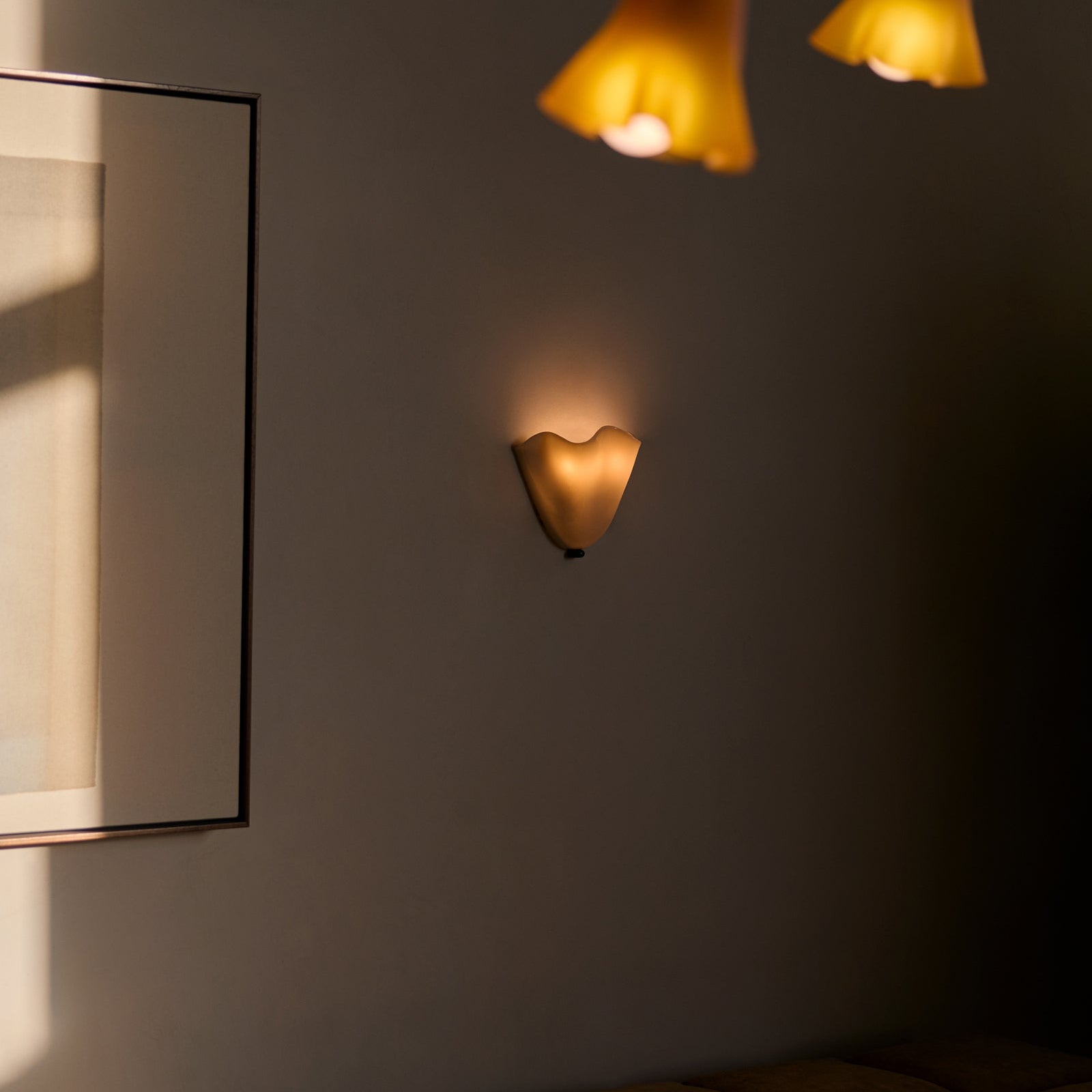 Retro Colored Glass Wall Sconce – Vintage Shell Wall Light for Home Decor 7