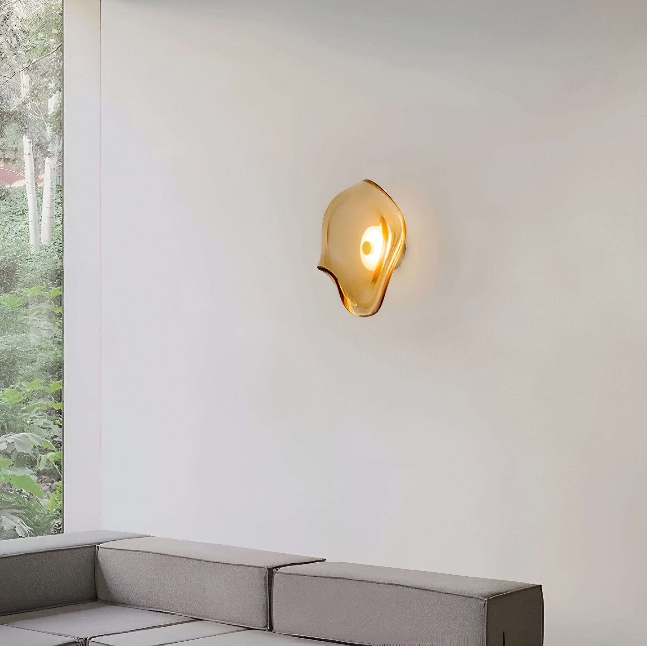 Sculptural Wall Light – Modern Curved Glass Sconce for Home Decor 3