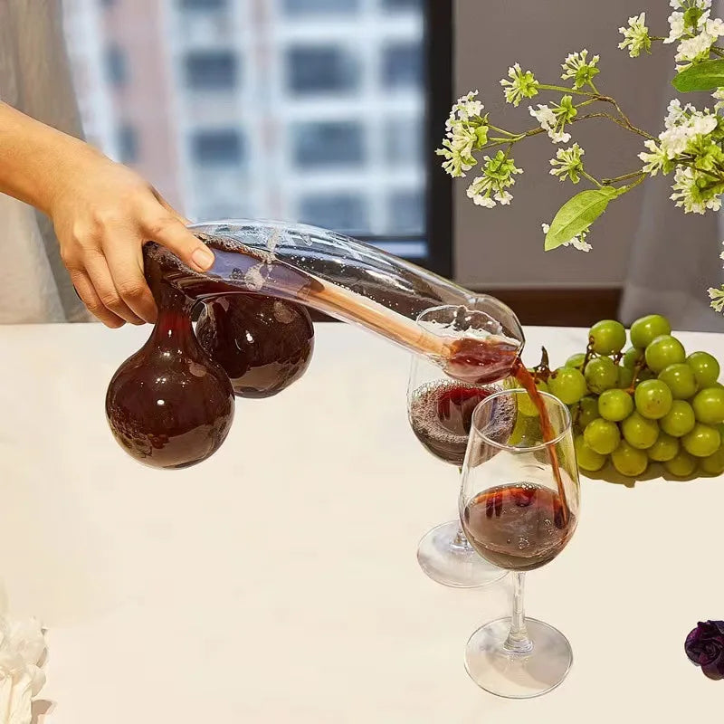 Spitting Cobra Wine Decanter – Unique Glass Carafe for Entertaining 2