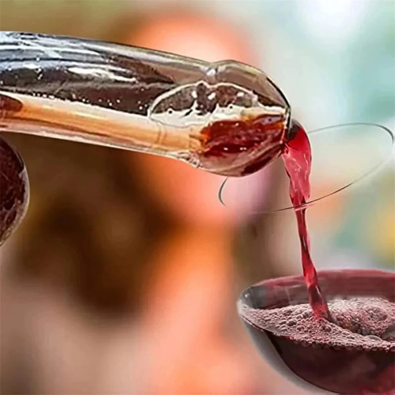 Spitting Cobra Wine Decanter – Unique Glass Carafe for Entertaining 3