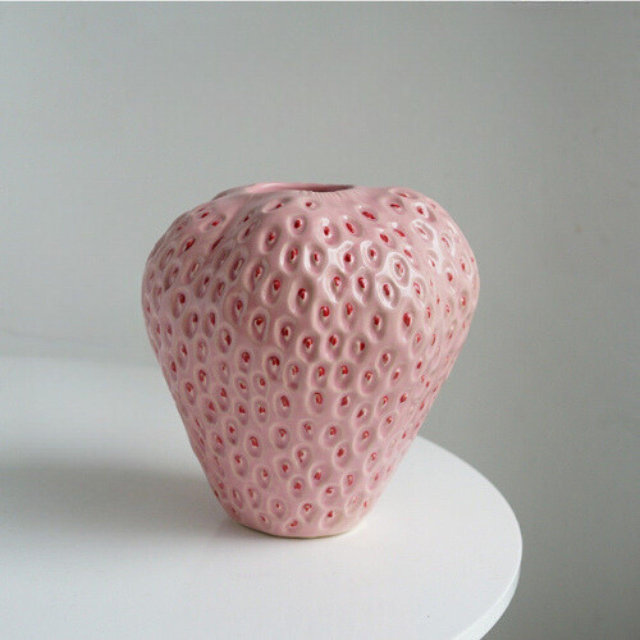 Strawberry-Shaped Ceramic Vase – Unique Flower Holder for Home Decor 12