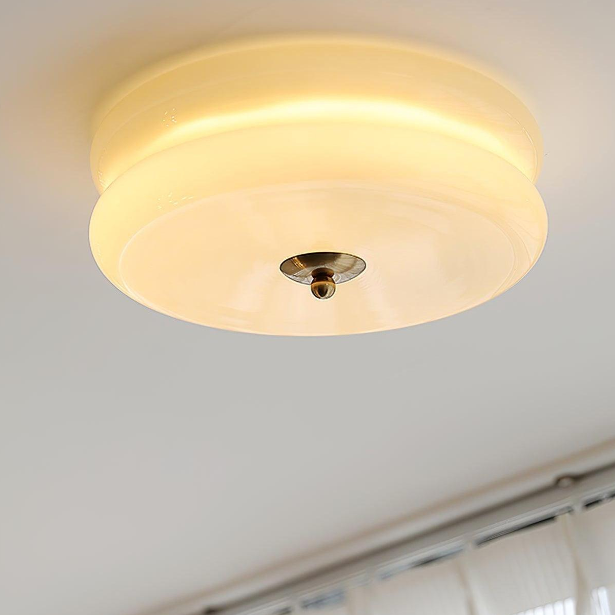 Vintage Ceiling Light Fixture – Elegant Art Deco Design for Home Decor 6