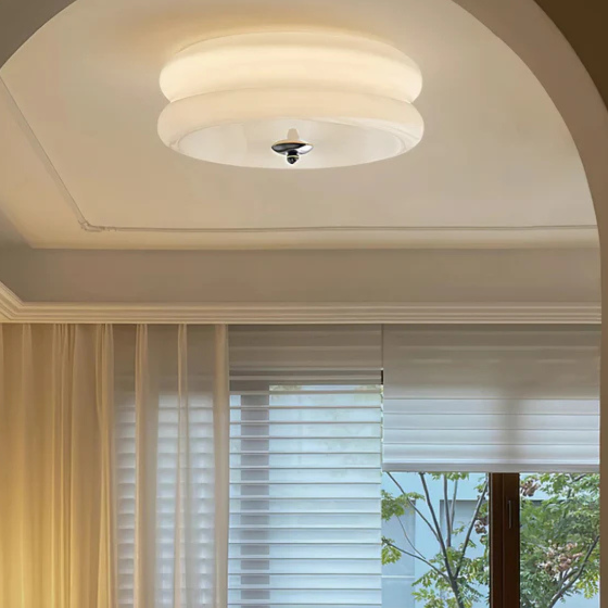 Vintage Ceiling Light Fixture – Elegant Art Deco Design for Home Decor 7